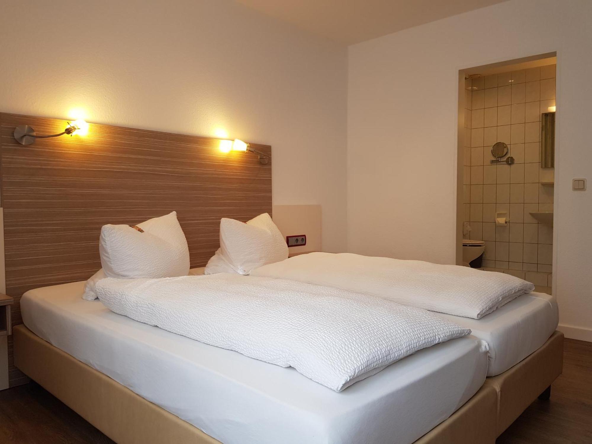 Hotel Muehleneck Schortens Exteriör bild
