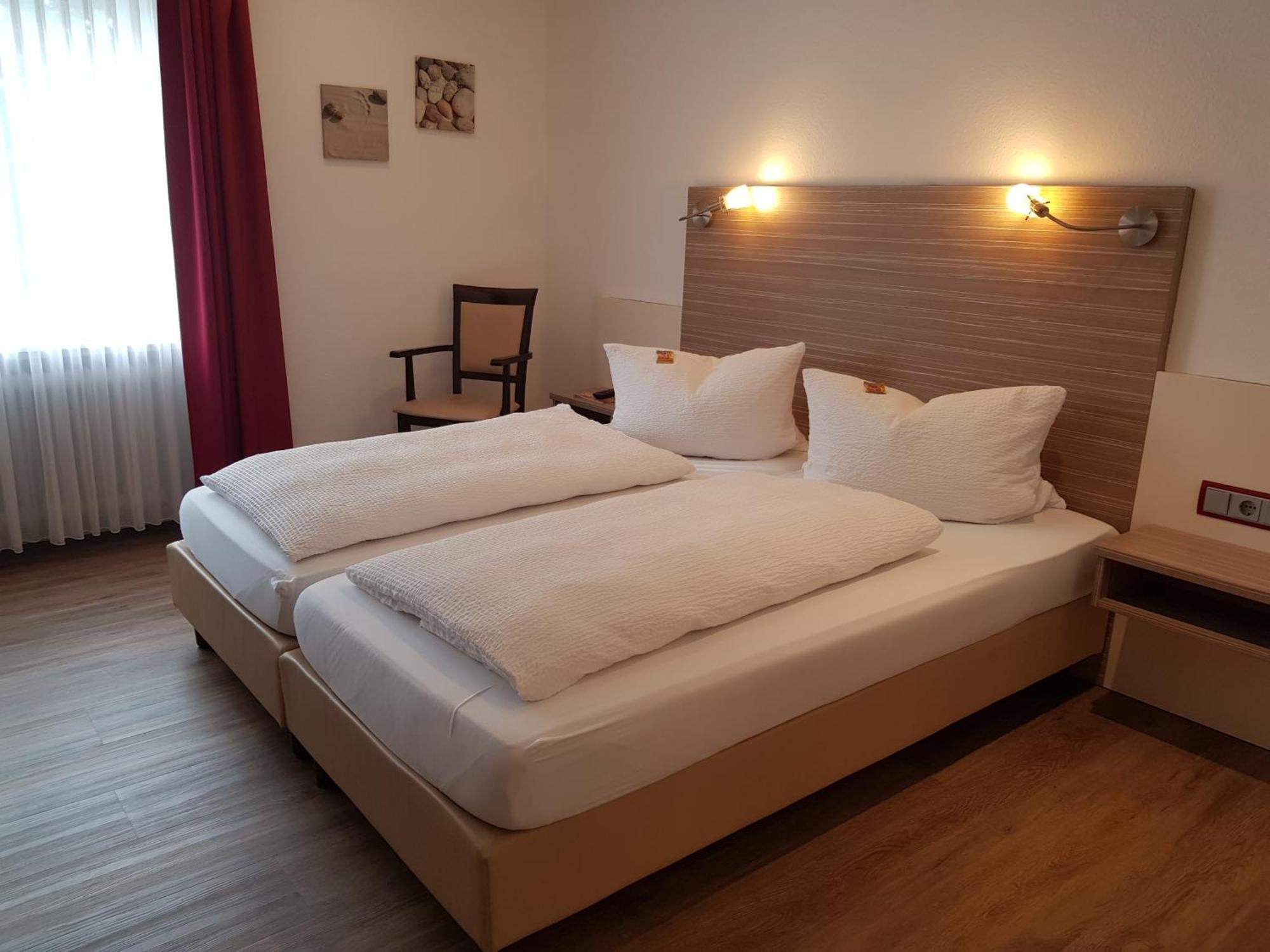 Hotel Muehleneck Schortens Exteriör bild