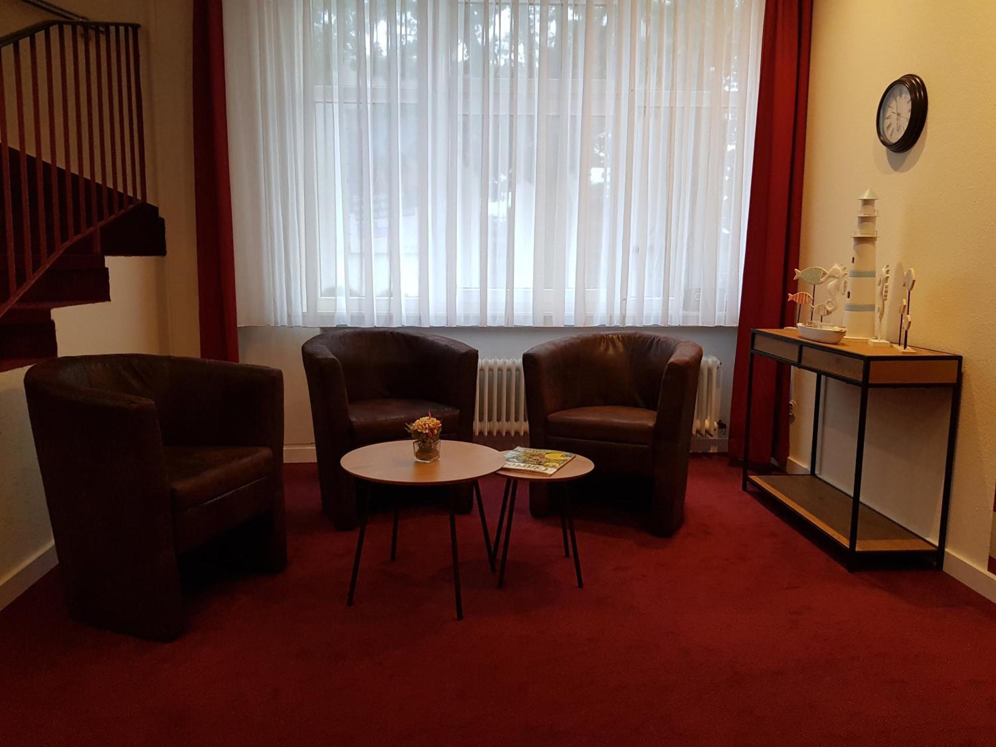 Hotel Muehleneck Schortens Exteriör bild