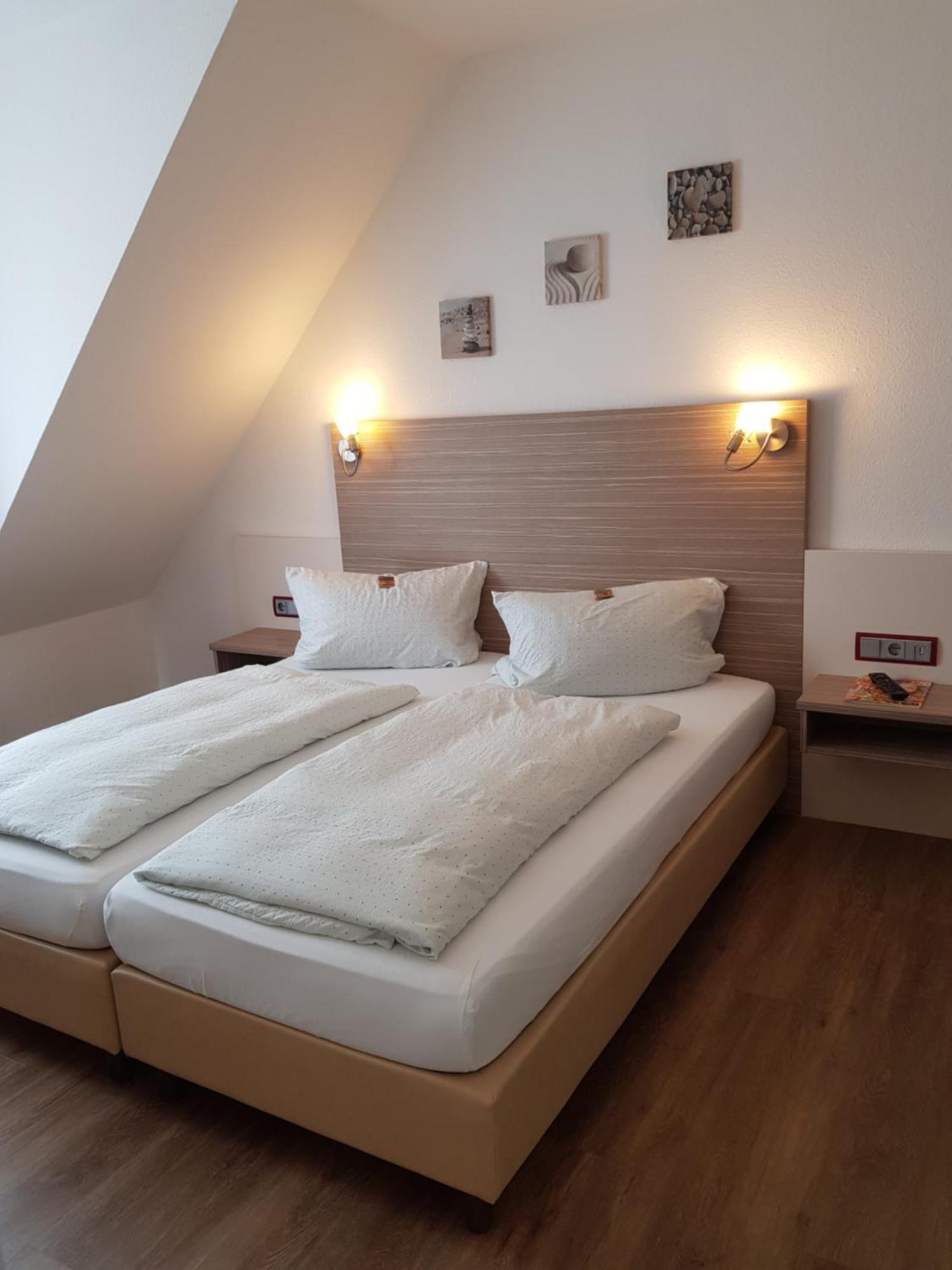 Hotel Muehleneck Schortens Exteriör bild
