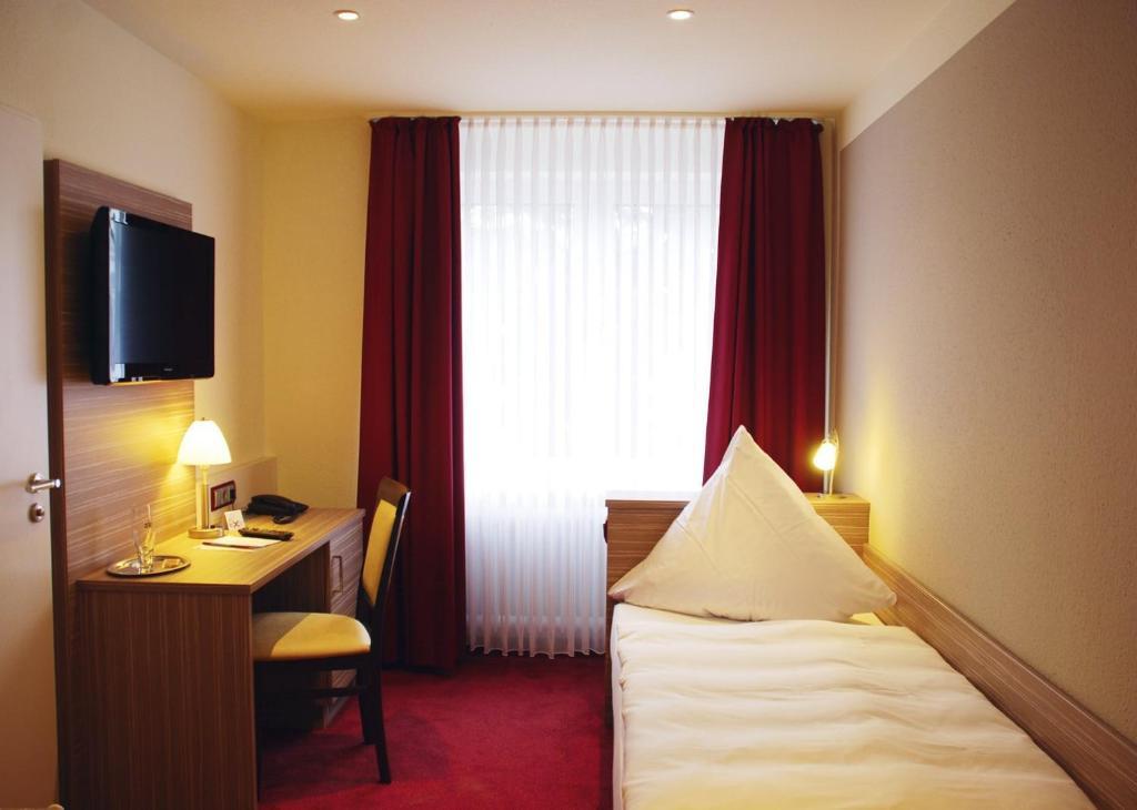 Hotel Muehleneck Schortens Rum bild