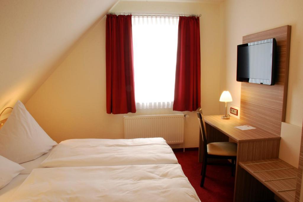 Hotel Muehleneck Schortens Rum bild